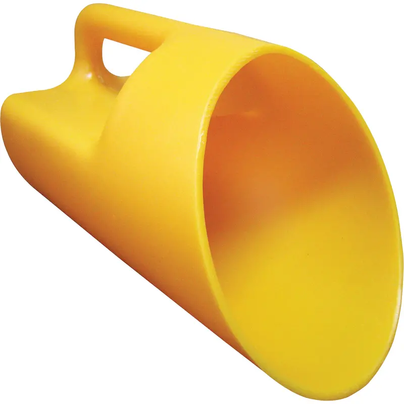 Polyethylene Salt & Sand Scoop 1